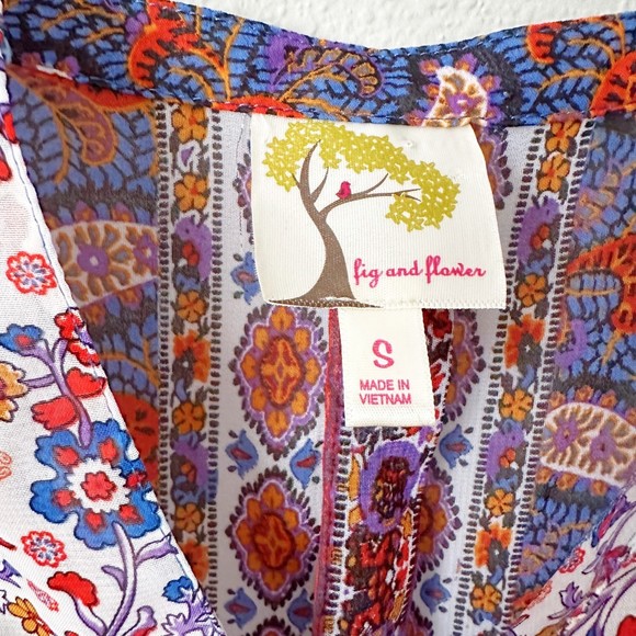 Fig and Flower | Boho Mixed Print Tunic Top Size Small - Picture 9 of 10